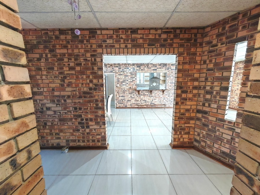 4 Bedroom Property for Sale in Universitas Ridge Free State